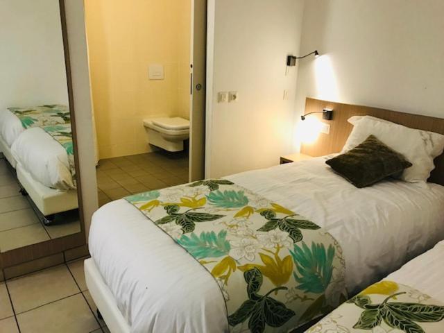 Hotel Au Beaujolais Saint Jean Belleville-sur-Saône Esterno foto