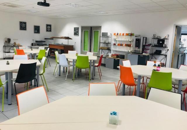 Hotel Au Beaujolais Saint Jean Belleville-sur-Saône Esterno foto